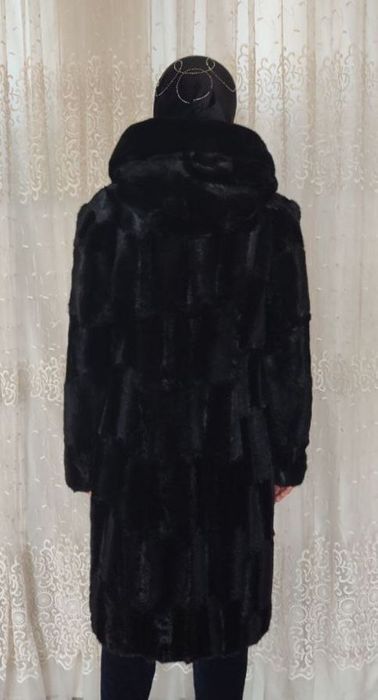 SHUBA palto sotiladi