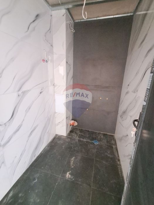 Продава се Двустаен апартамент в Варна, Възраждане 3 - 64 кв.м за 1036 €/кв.м - Снимка #9