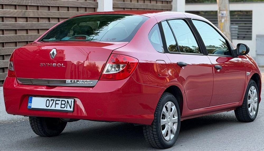 RENAULT Symbol 2011 — imagine 4