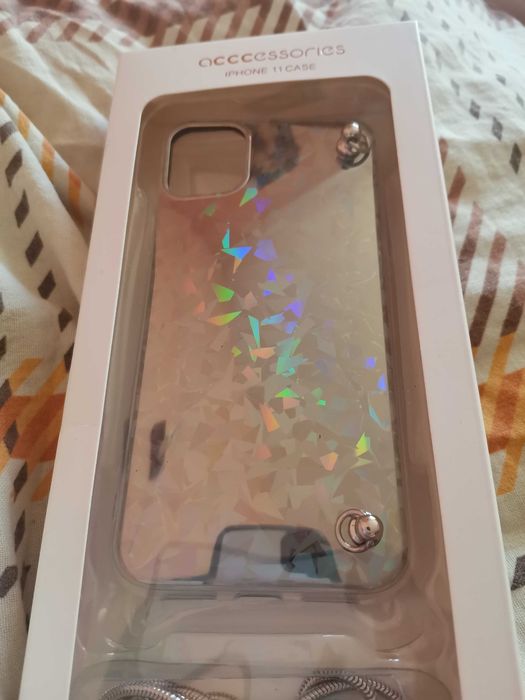 Аксесоар за iPhone 11 case