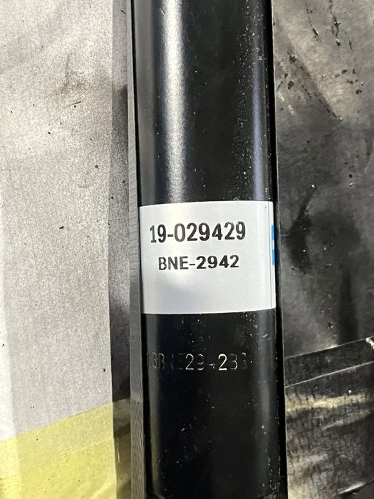 Чисто нов амортисьор Bilstein за VW Golf 4