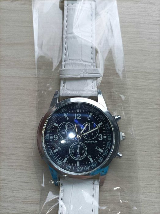 Нов електронен часовник