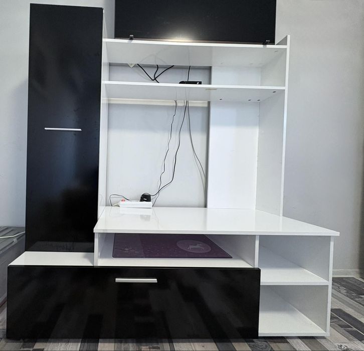 Бяла холна секция на нива