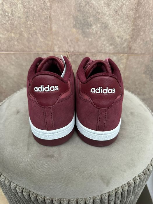 Adidasi  Adidas  Court Low noi la cutie , nr 43!