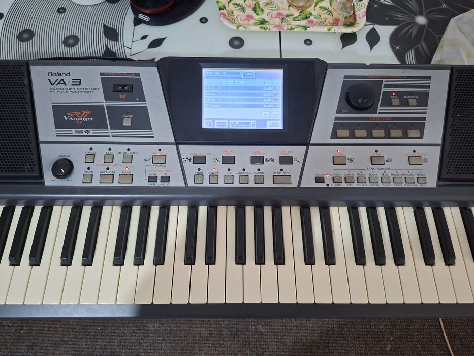 Orga Roland VA-3