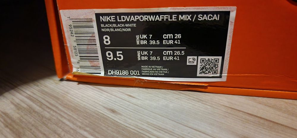 Nike sacai jean paul gaultier