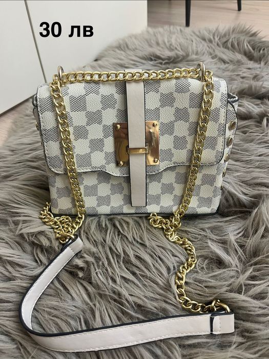 Чанта през рамото