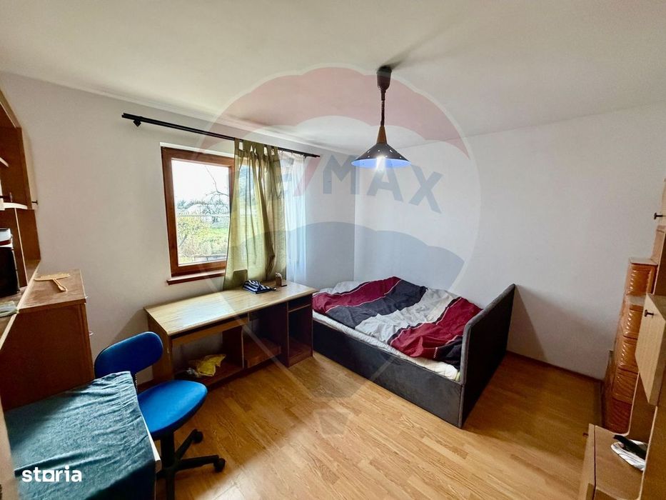 Casă / Vilă cu 4 camere de vânzare