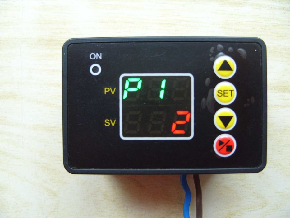 Мултифункционално електронно реле за време T2310/24V