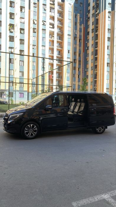 Mercedes vito.