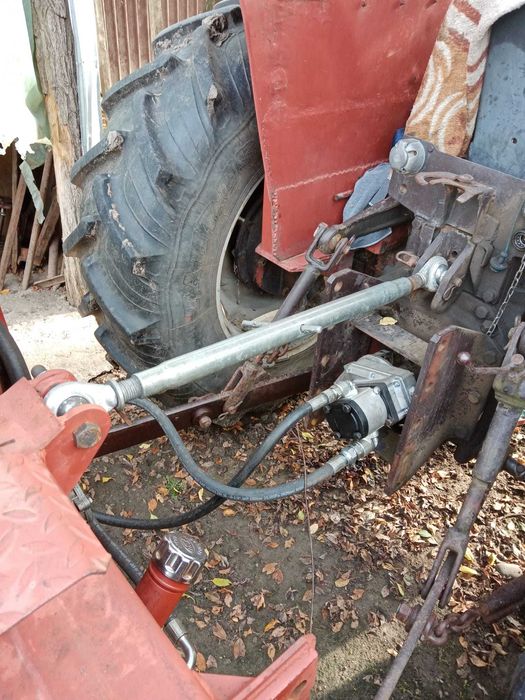Brat retroescavator cu prindere in 3 puncte pentru tractor NOU