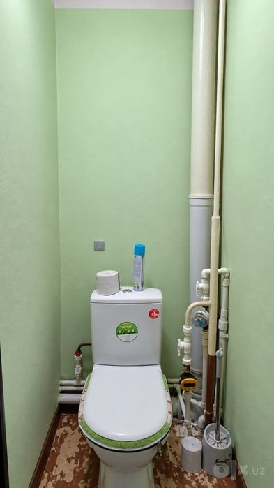 Продам 1/9/9 Сергели -6 среднее состояние. Балкон 2х3. 44 кв.м
