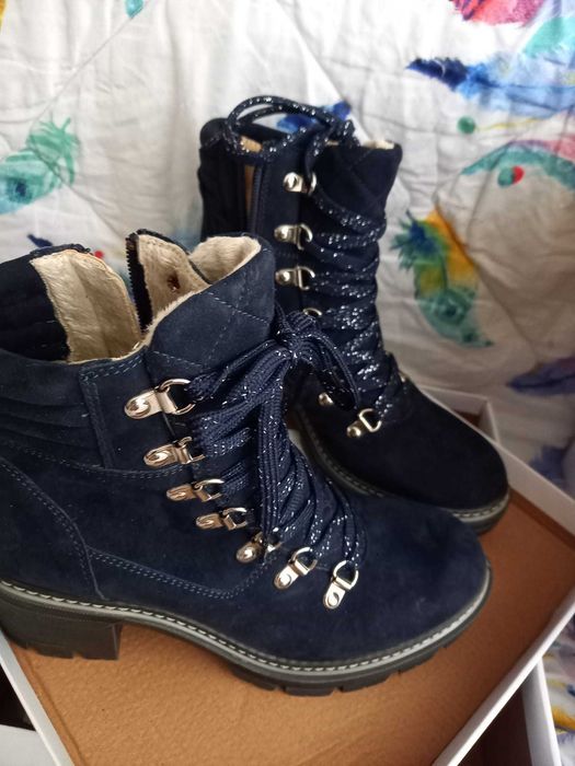 Vand ghete de piele intoarsa albastre nr 37 brat 24 cm, Tamaris
