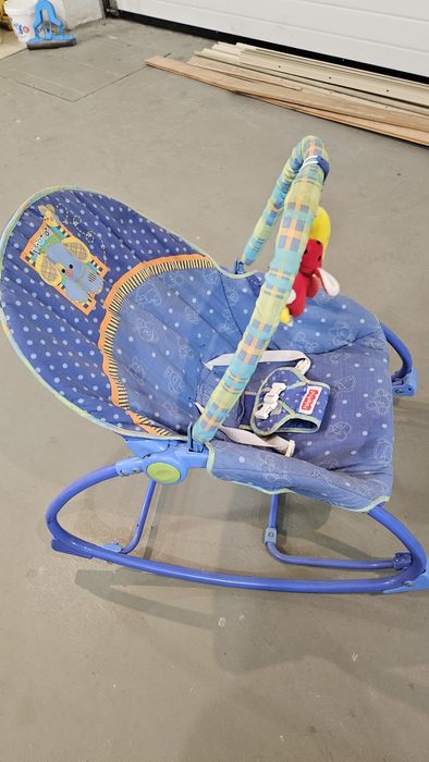 Fisherprice бебешки шезлонг