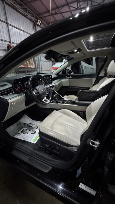 Kia k5 Luxe 2021 год 80.000 пробег своя