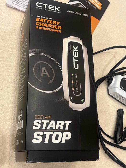 Зарядно/поддържащо устройство за AGM акумулатор CTEK CT5 Start/Stop