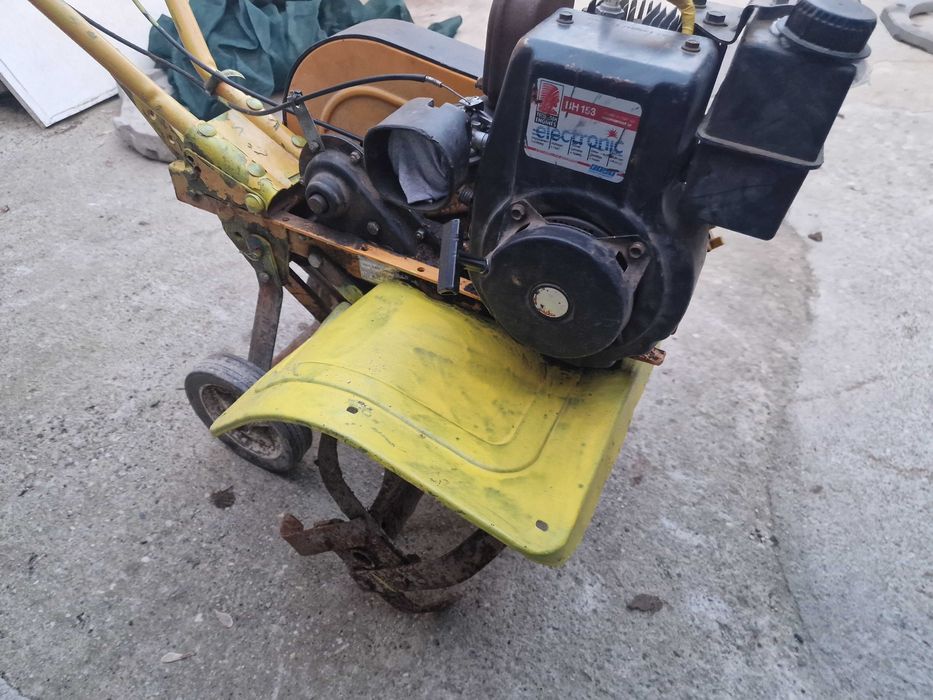 Motosapa Motocultor pe benzina 5CP Stare f buna