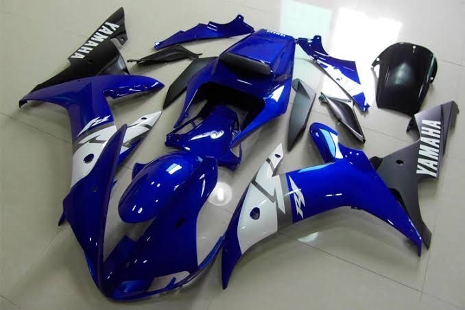 В наличии новый для yamaha-yzf-r1 04-06 пластик фара запчасти имеется