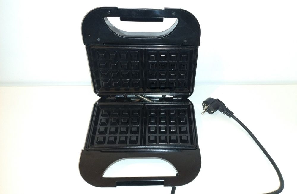 Aparat pentru vafe / Waffle Maker