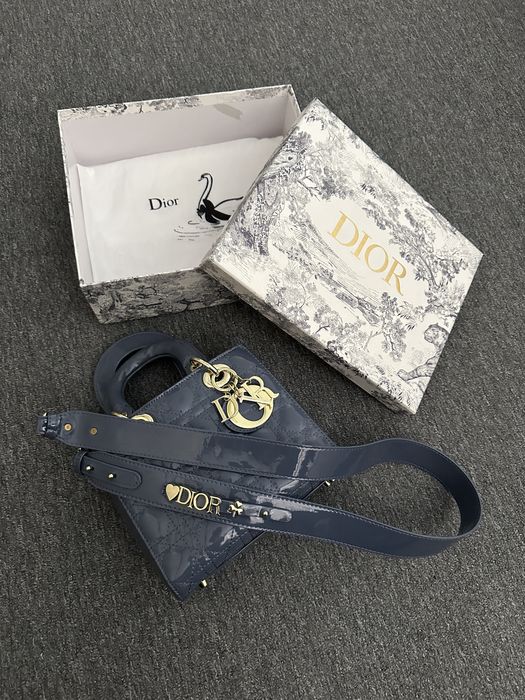 Оригинална Lady Dior Mini Blue Patent Leather