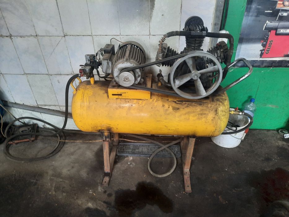 Продам шиномонтаж  8м на 2.5