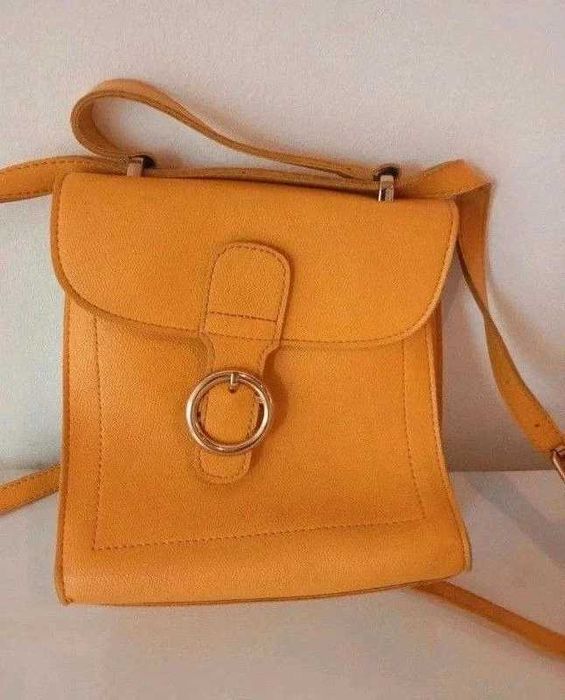 Geantă elegantă de umăr, cu design rafinat