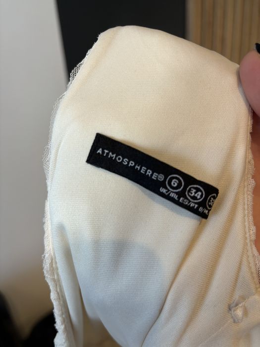 Rochie eleganta crem