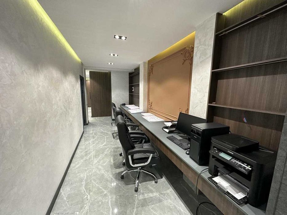 Сдается в аренду офис 100м2.  Ориентир: Ц-1 Эко парк