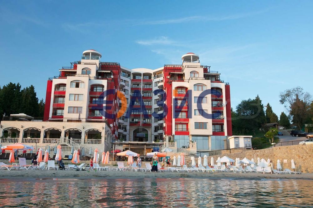 Апартамент с 2 спални в комплекс "Рич", Несебър, България, 98.3 кв. м.