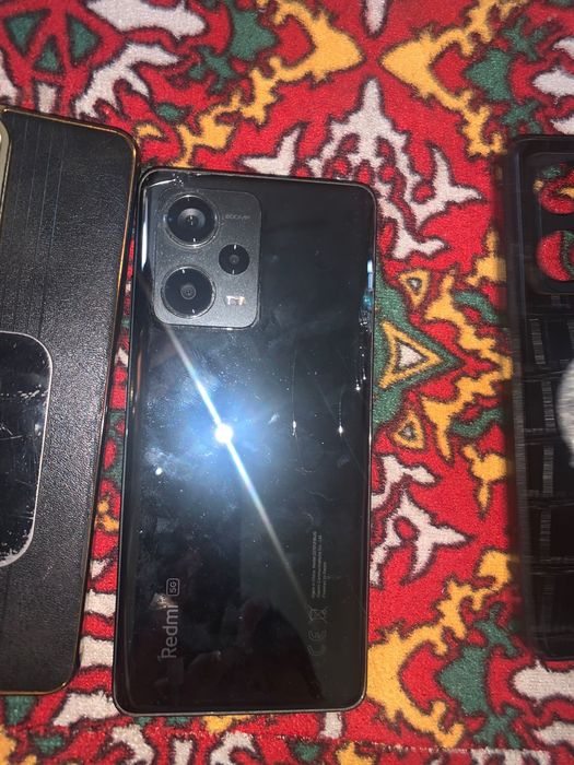 Redmi note 12 pro plus пожалуйста Срочно нужны деньги.