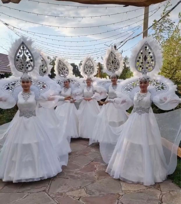 Танцевальные костюмы