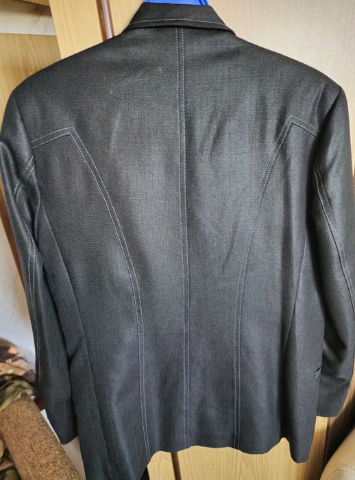 Мъжки костюм, много запазен