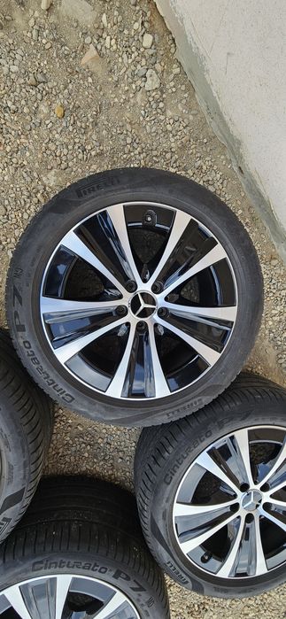Jante R18 Anvelope original Mercedes E-Klasse 245/45 R18 275/40 R18 senzori Pirelli