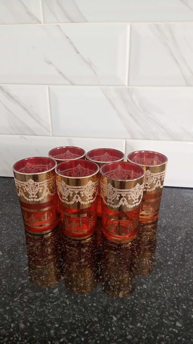 Бокалы (стаканы)