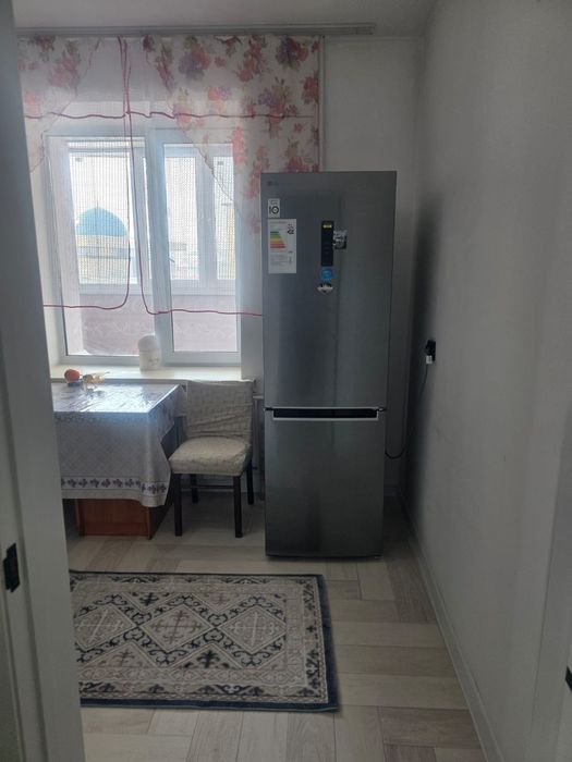 Продам двух комнатный квартира