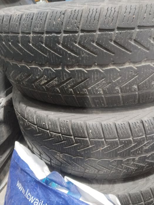 Диски с резиной.