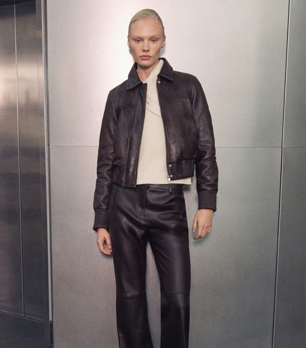 Кожено яке Mango