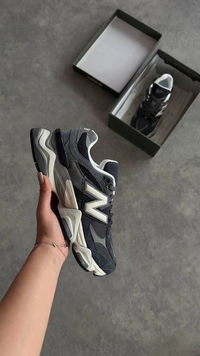 New Balance 9060