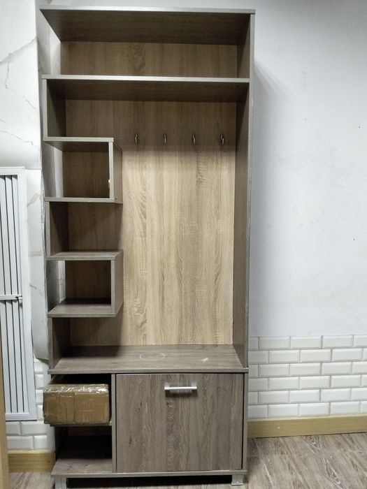 Продается шкаф  90 на  210