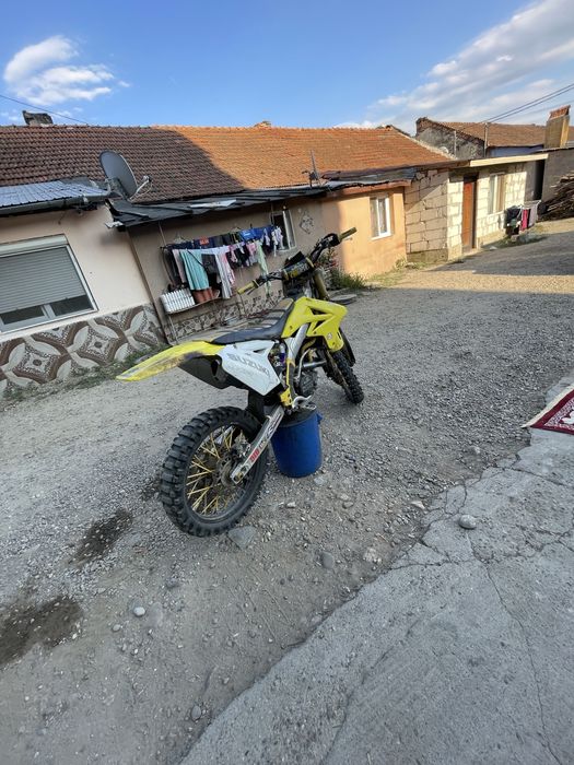 Se vinde Suzuki RMZ 250cc (An 2008)
