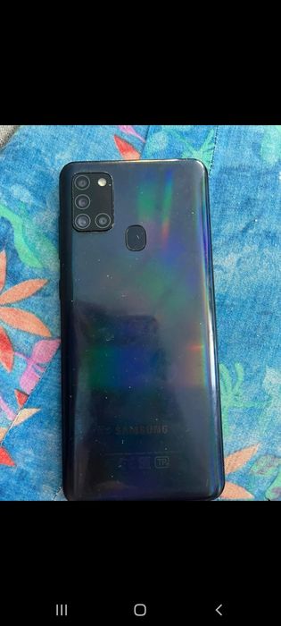 Мобильный телефон