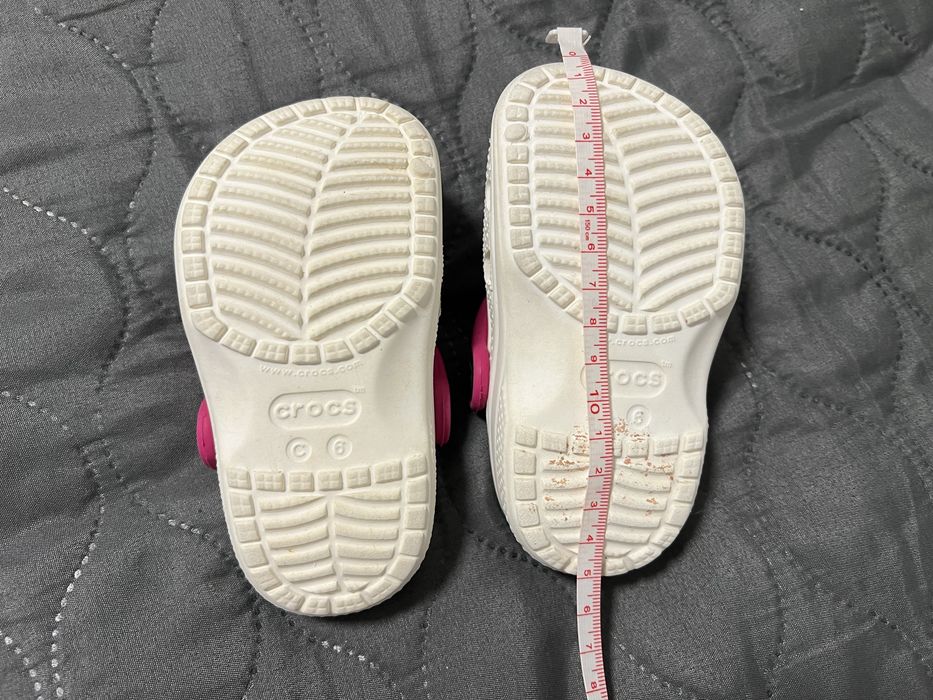 Papuci Crocs, marimea C6, model unicorn