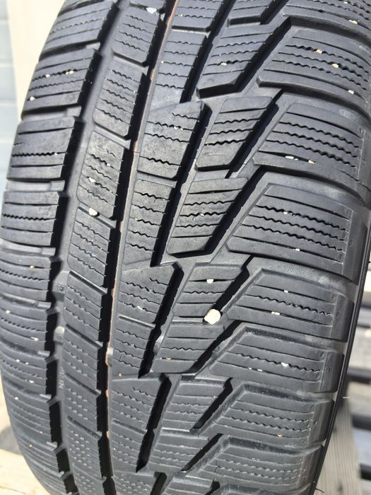 215/60/16 Нокиан ДОТ 2010 г - Само 1 брой гума