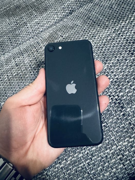 iPhone SE 2 (2020) – 64 GB – iOS ORIGINAL 15.6.1 (RAR / COLECȚIE)