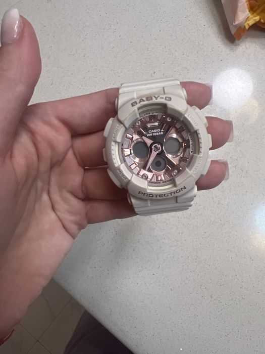Часовник casio baby g