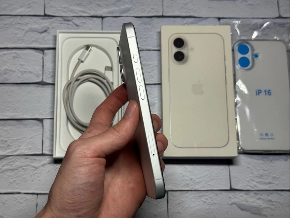 iphone 16 в заводском состояний