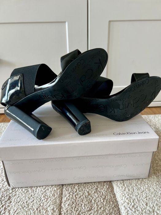 Сандали Calvin Klein-38 номер