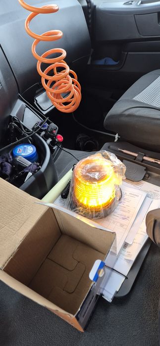 Сигнална лампа. Маяк.