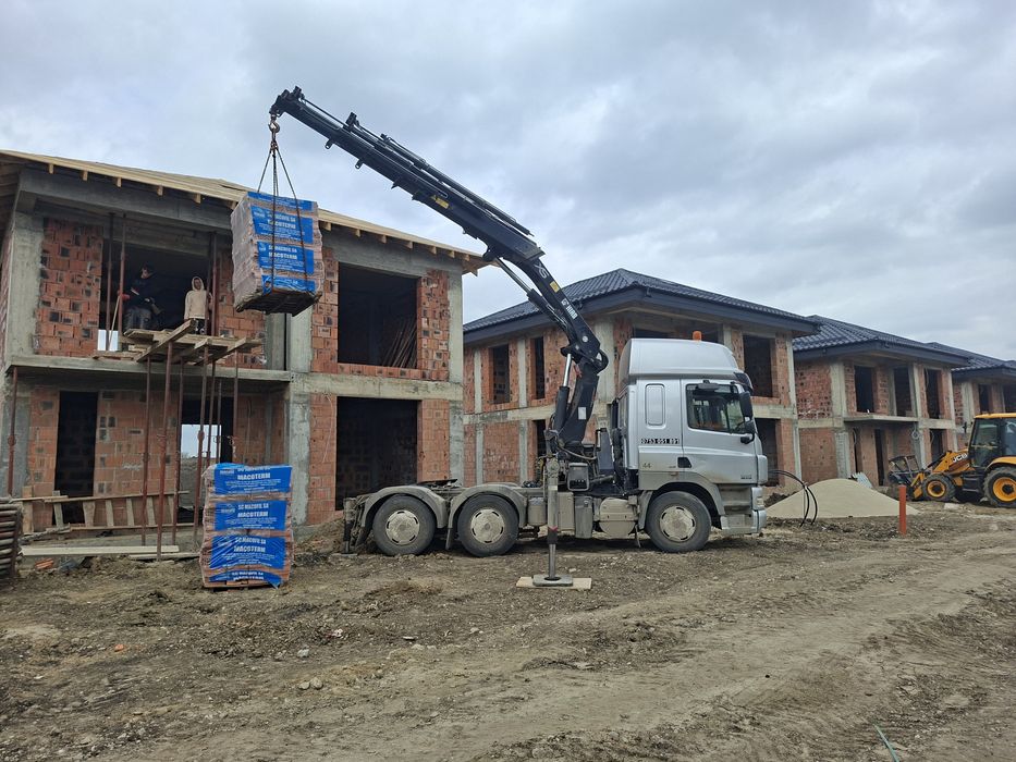 Transport containere,buldo excavatoare,utilaje,tractoare,inchiriez platforma trailer