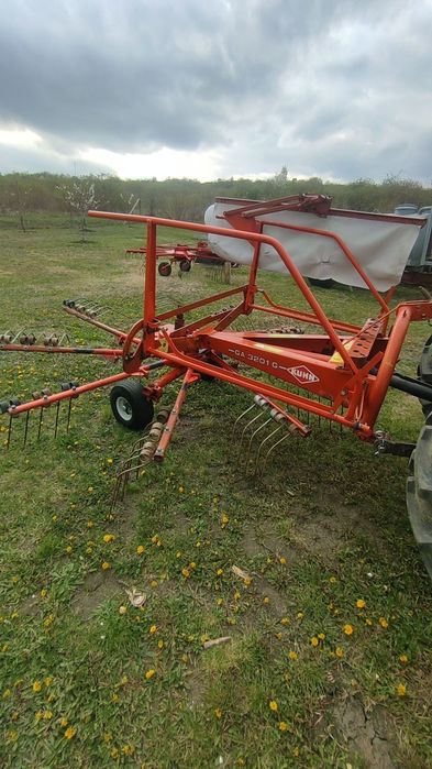 Grebla kuhn ga 3201 g și deutz fahr ks 80